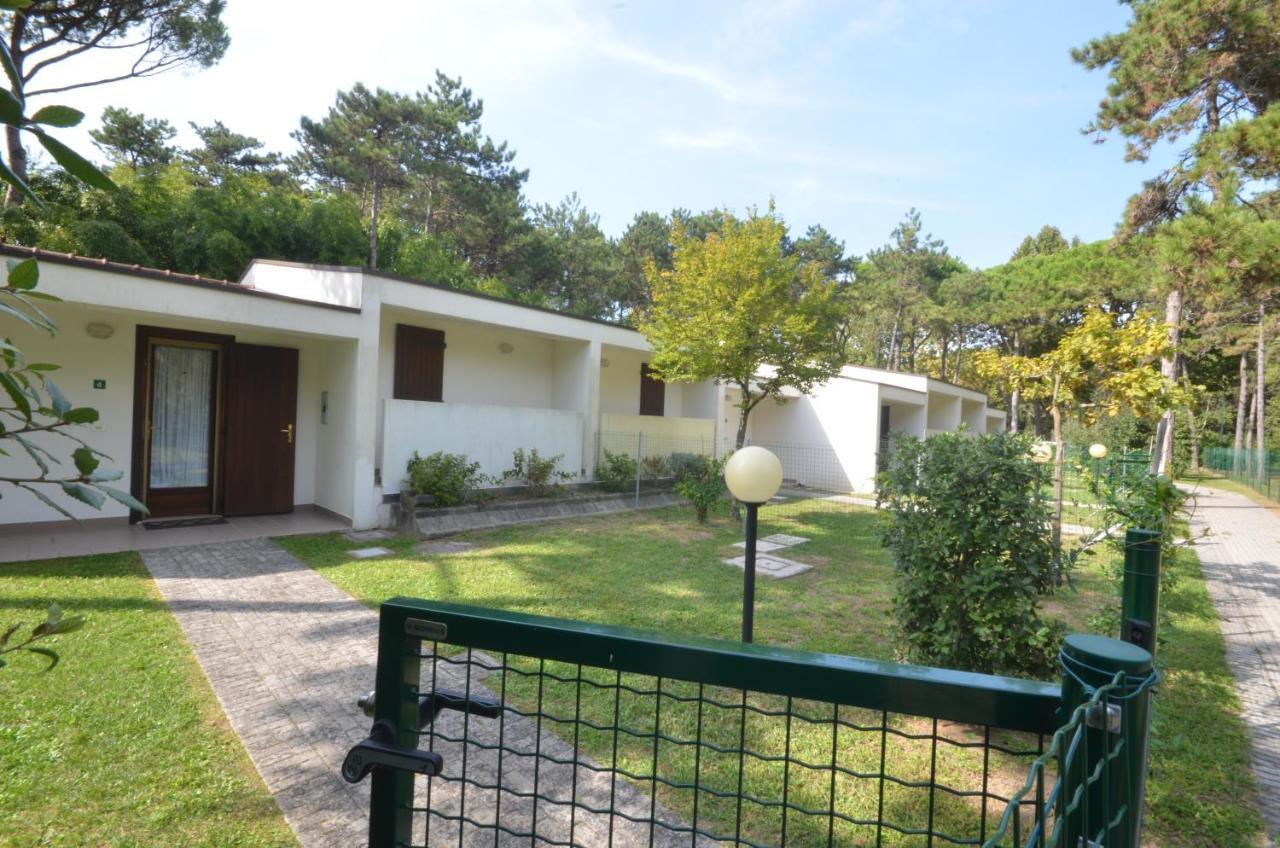 Villaggio Paradiso Бибионе Экстерьер фото
