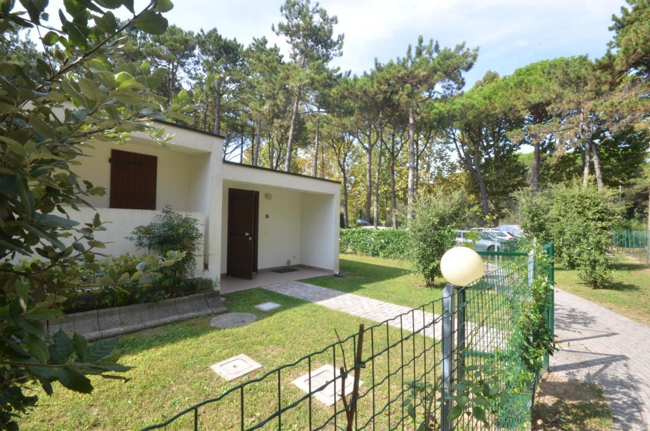Villaggio Paradiso Бибионе Экстерьер фото